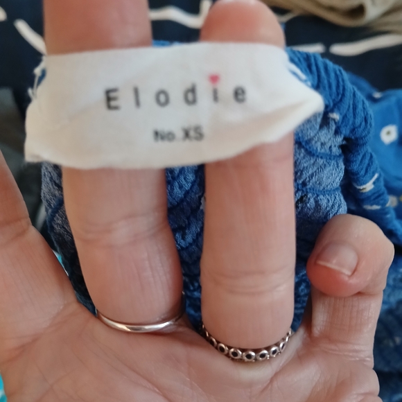 Elodie (Anthropology) Royal Blue Floral Smocked Puff-Sleeve Crop Top - Picture 4 of 4